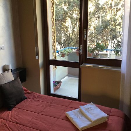 Domus Corso Umberto 18 B&B Пескара Стая снимка