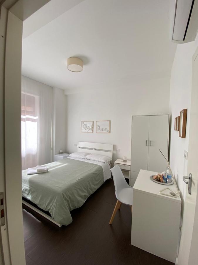 Domus Corso Umberto 18 B&B Пескара Екстериор снимка