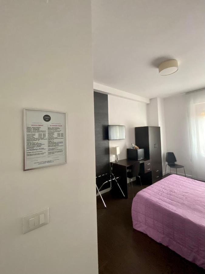 Domus Corso Umberto 18 B&B Пескара Екстериор снимка