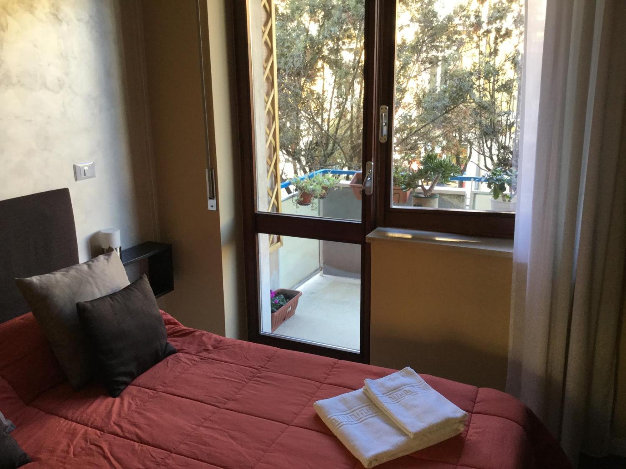 Domus Corso Umberto 18 B&B Пескара Стая снимка